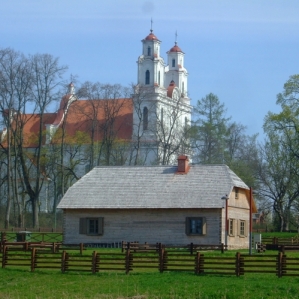 Kurtuvėnų Šv. Apaštalo Jokūbo bažnyčia 